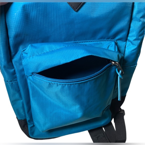 No Boundaries Unisex Nylon Sling Bag -Color:Teal Gem - Picture 5 of 6